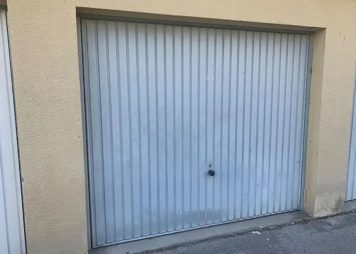 Hirondelle : Prive Avec Garage Appartement Annecy