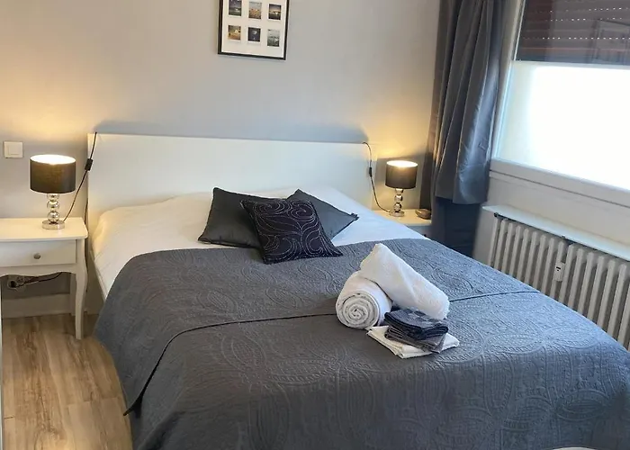 Appartement Hirondelle : Prive Avec Garage